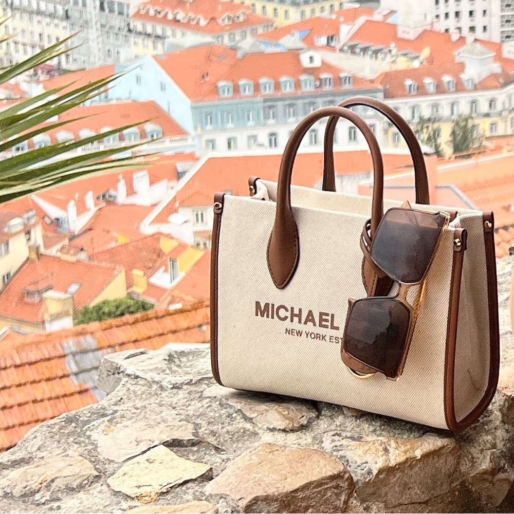 Michael Kors Mirella Zip Shopper Top bag
